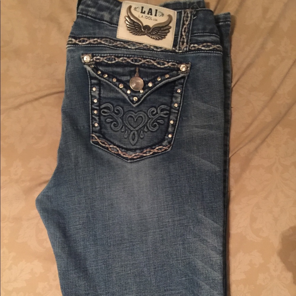 LA Idol size 15 (W:37xL:34) bought from drysdales